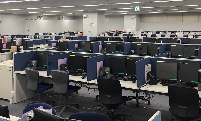 大阪心斎橋CRMセンター内風景