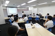 女性社員の力を伸ばす<br>マネジメント研修