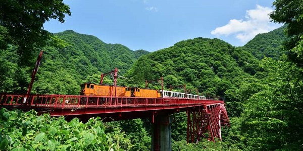 黒部峡谷鉄道